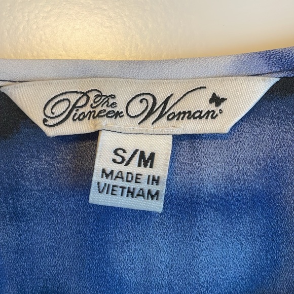 Pioneer Woman duster - Picture 2 of 5